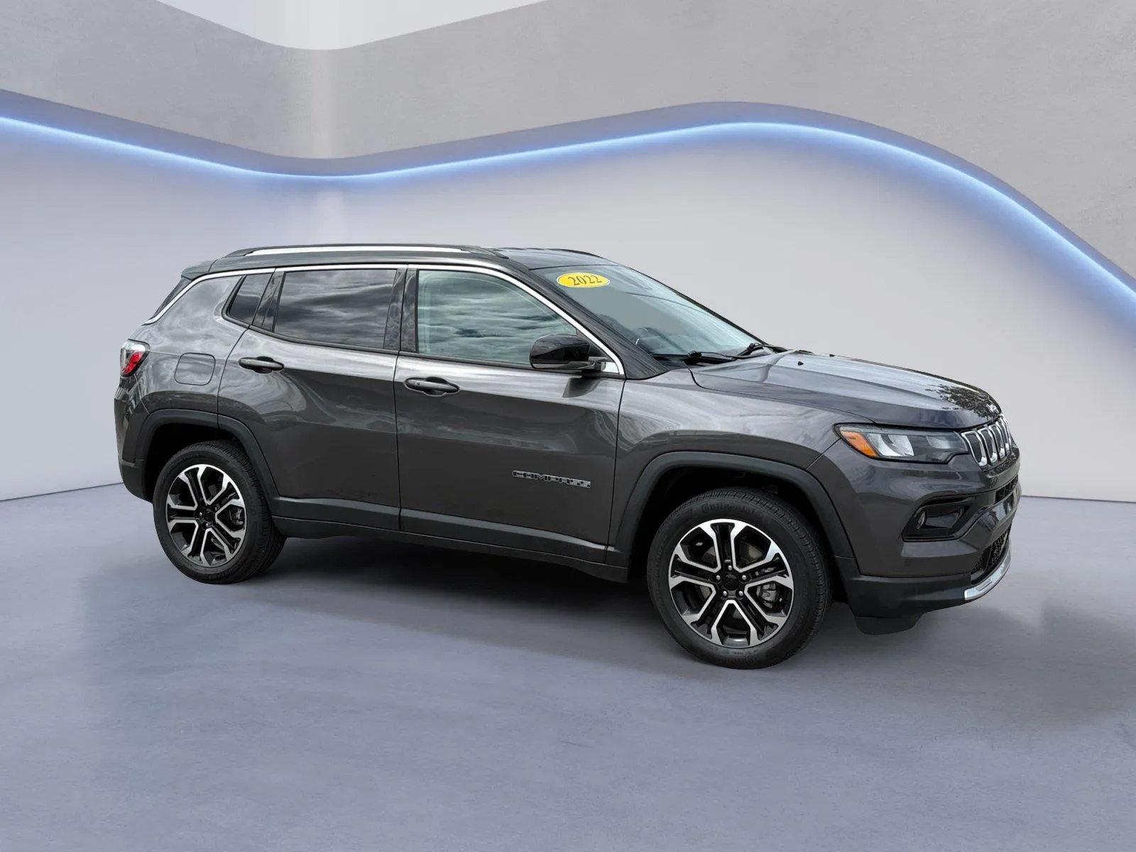 Gray 2022 Jeep Compass Limited for sale in Knoxville, TN