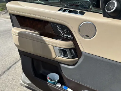 More photos of 2019 Land Rover Range Rover SC at Cadillac of Knoxville, TN