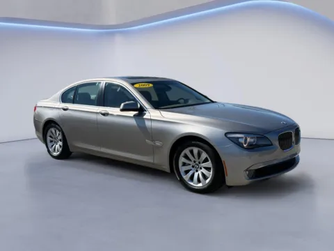 Silver 2009 BMW 7 Series 750i for sale in Knoxville, TN