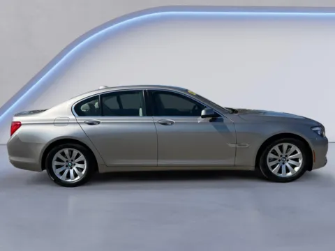 Photos of 2009 BMW 7 Series 750i for sale in Knoxville, TN at Cadillac of Knoxville