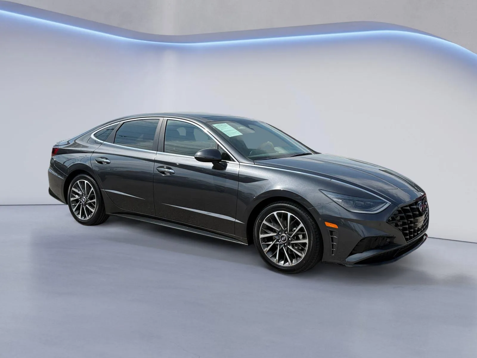 Black 2020 Hyundai Sonata Limited for sale in Knoxville, TN