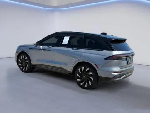More photos of 2024 Lincoln Nautilus Reserve at Mazda of Knoxville, TN