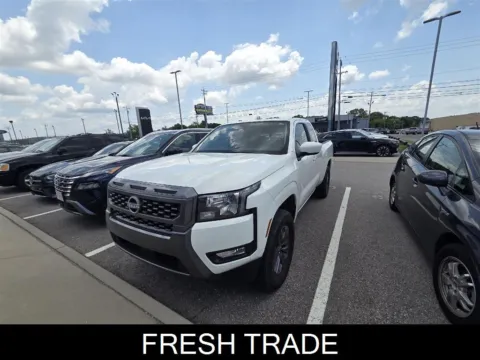 White 2025 Nissan Frontier SV for sale in Knoxville, TN
