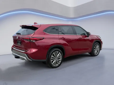 Another view of 2022 Toyota Highlander Platinum for sale in Knoxville, TN at Mazda of Knoxville