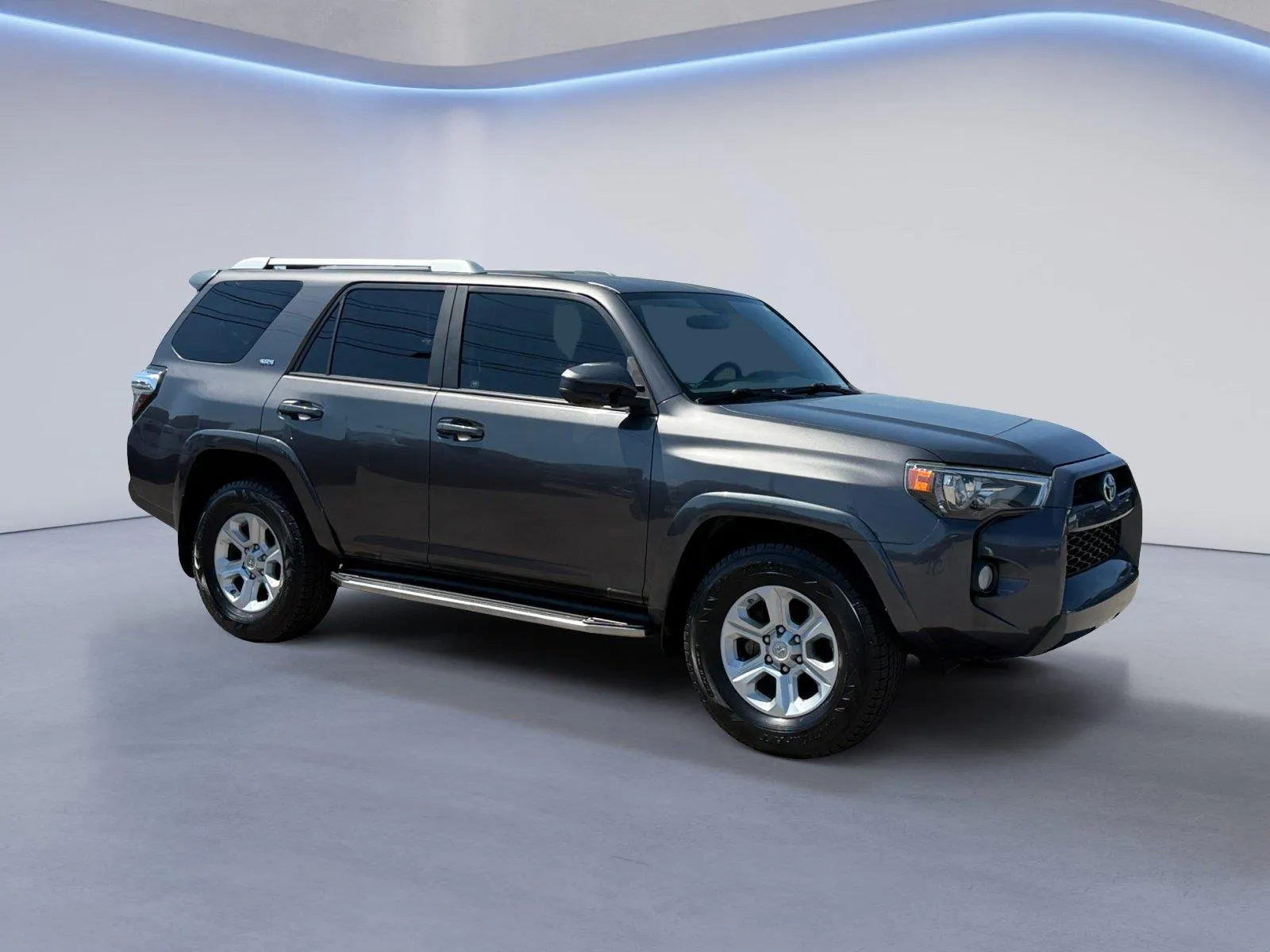 Gray 2018 Toyota 4Runner SR5 for sale in Knoxville, TN