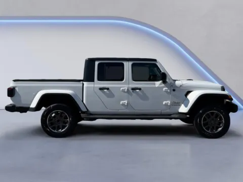 Photos of 2020 Jeep Gladiator Overland for sale in Maryville, TN at Twin City Certified
