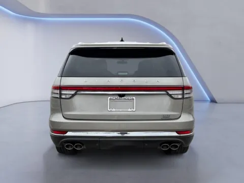 More photos of 2023 Lincoln Aviator Reserve at Twin City Certified, TN