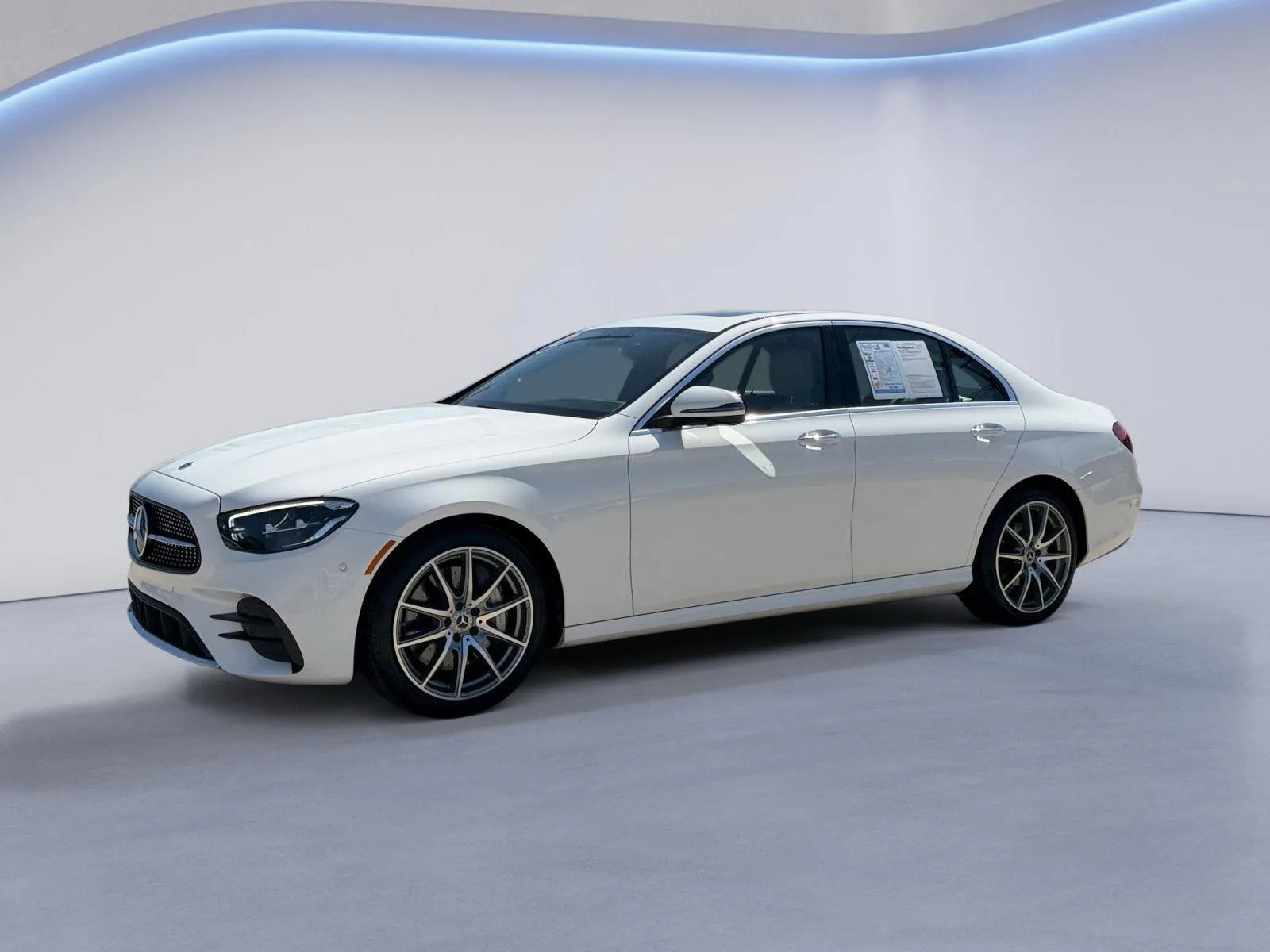 2022 Mercedes-Benz E-Class E350 - Photo 7