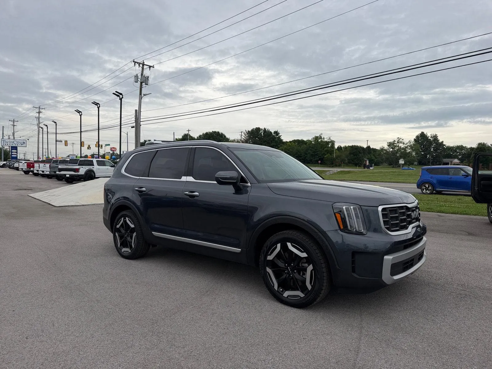 Gray 2024 Kia Telluride S for sale in Maryville, TN