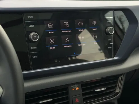 Photos of 2022 Volkswagen Taos SE for sale in Maryville, TN at Twin City Certified