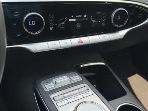 More photos of 2025 Genesis GV70 2.5T at Twin City Certified, TN