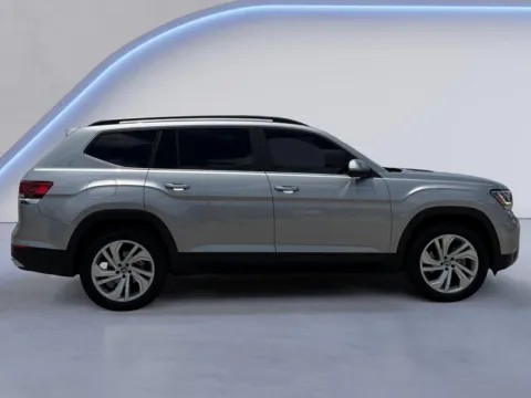 Photos of 2021 Volkswagen Atlas 3.6L V6 SE w/Technology for sale in Maryville, TN at Twin City Certified