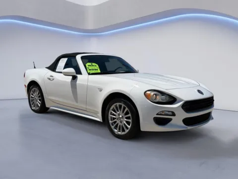 White 2018 FIAT 124 Spider Classica for sale in Maryville, TN