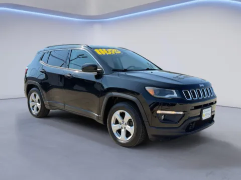 Black 2018 Jeep Compass Latitude for sale in Maryville, TN