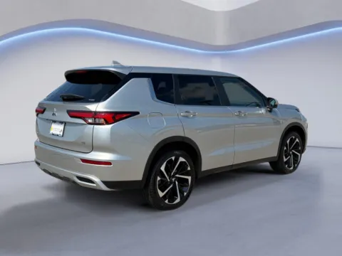 Another view of 2024 MITSUBISHI OUTLANDER SE for sale in Maryville, TN at Twin City Certified