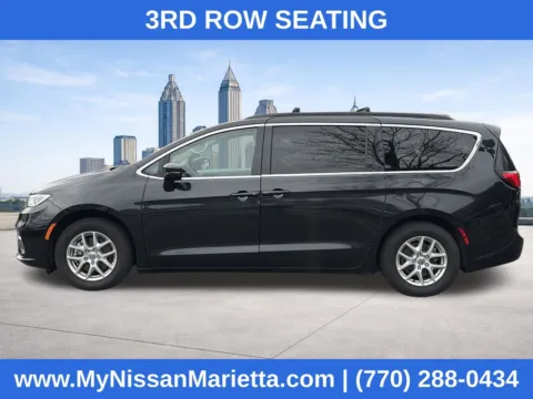 Black 2022 Chrysler Pacifica Touring L for sale in Marietta, GA