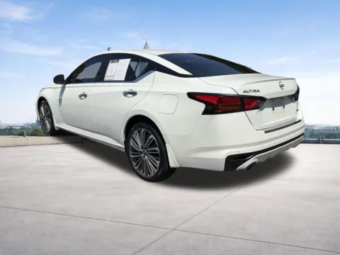 Another view of 2023 Nissan Altima 2.5 SL for sale in Marietta, GA at Nissan of Marietta