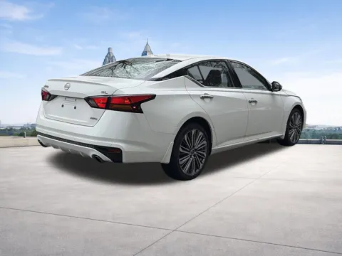 More photos of 2024 Nissan Altima 2.5 SL at Nissan South Morrow, GA