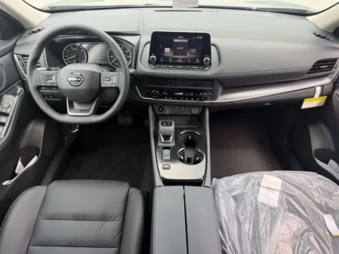 More photos of 2026 Nissan Rogue Dark Armor at Nissan South Morrow, GA