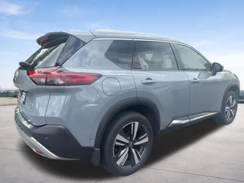 More photos of 2023 Nissan Rogue Platinum at Nissan South Morrow, GA