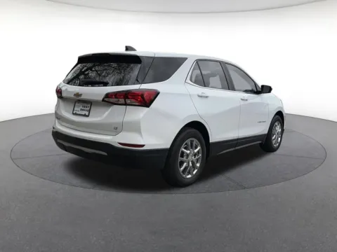 More photos of 2022 Chevrolet Equinox LT at Nissan South Morrow, GA