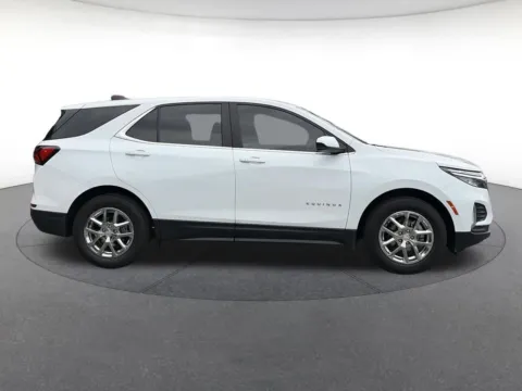 More photos of 2022 Chevrolet Equinox LT at Nissan South Morrow, GA