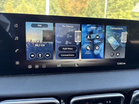 More photos of 2027 Nissan Sentra SR at Nissan South Morrow, GA