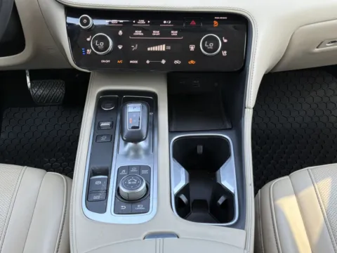 More photos of 2023 INFINITI QX60 LUXE at Nissan South Morrow, GA