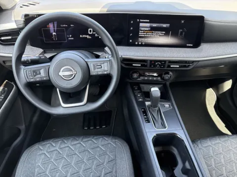 Photos of 2027 Nissan Kicks SV for sale in Morrow, GA at Nissan South Morrow