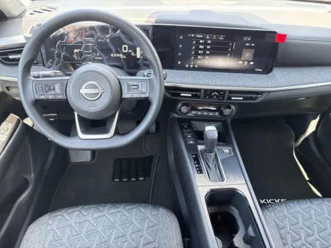 Photos of 2027 Nissan Kicks SV for sale in Morrow, GA at Nissan South Morrow