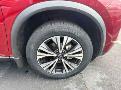 More photos of 2023 Nissan Rogue SV at Nissan South Morrow, GA