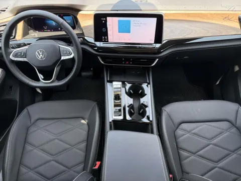 Photos of 2025 Volkswagen Atlas 2.0T SE w/Technology for sale in Morrow, GA at Nissan South Morrow