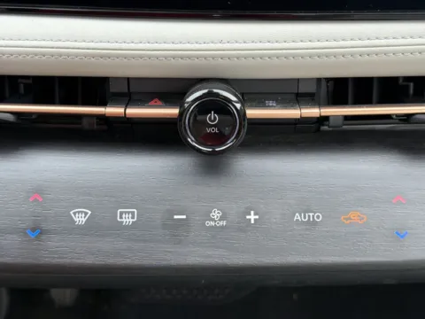 More photos of 2023 Nissan Ariya EVOLVE+ at Nissan South Morrow, GA