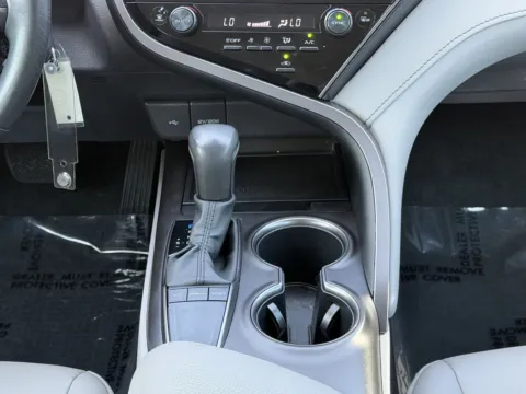 More photos of 2024 Toyota Camry SE at Nissan South Morrow, GA