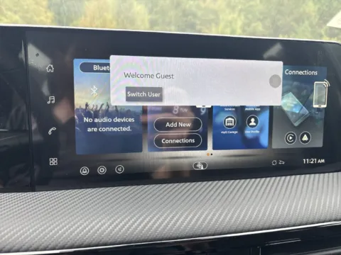 More photos of 2026 Nissan Kicks SR at Nissan South Morrow, GA