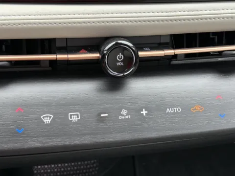 More photos of 2023 Nissan Ariya EVOLVE+ at Nissan South Morrow, GA