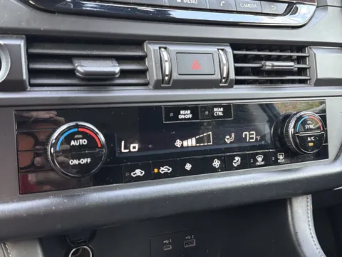 More photos of 2023 Nissan Pathfinder S at Nissan South Morrow, GA