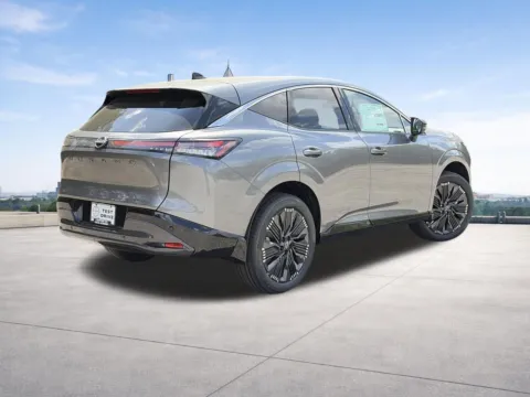 More photos of 2026 Nissan Murano Platinum at Nissan of Lithia Springs, GA