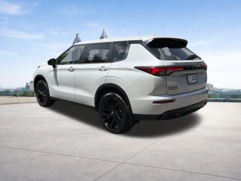 Another view of 2026 Nissan Rogue Plug-In Hybrid SL for sale in Lithia Springs, GA at Nissan of Lithia Springs