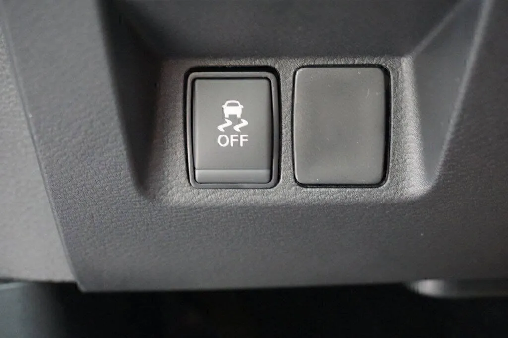 2026 Nissan Frontier SV - Photo 24