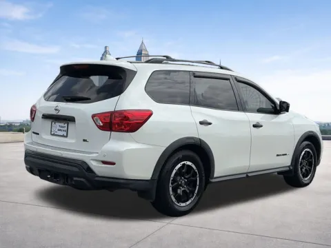 More photos of 2020 Nissan Pathfinder SL at Nissan of Lithia Springs, GA