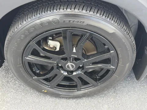 More photos of 2024 Nissan Kicks SR at Nissan of Lithia Springs, GA