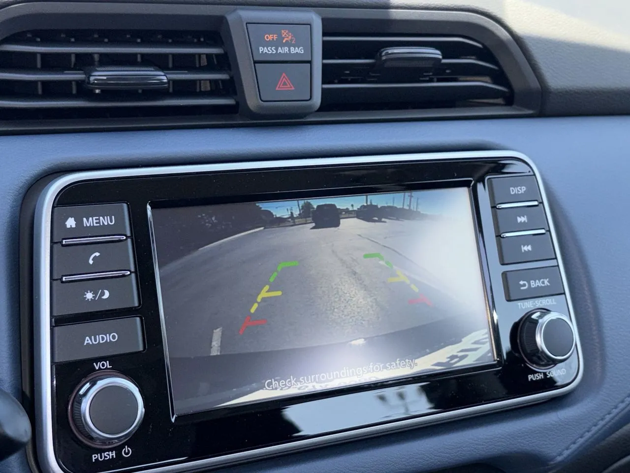 2025 Nissan Versa Sedan SV - Photo 10