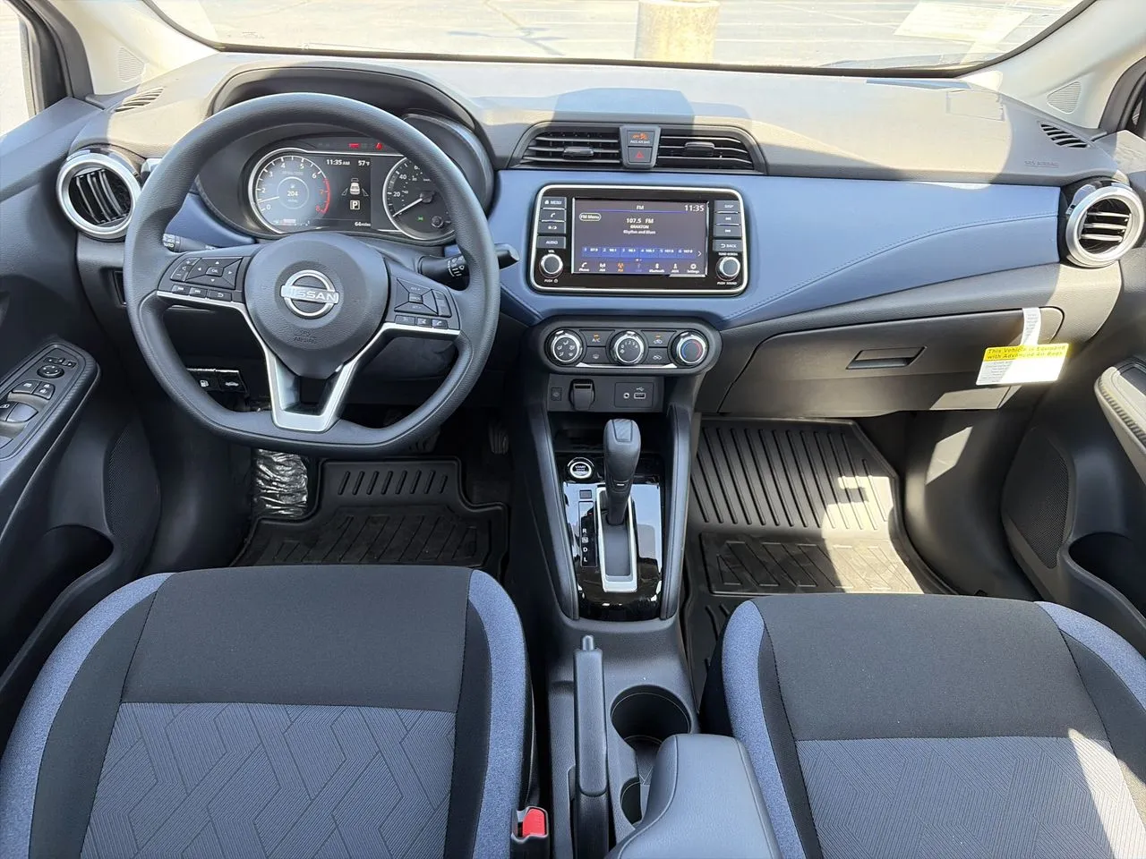 2025 Nissan Versa Sedan SV - Photo 7