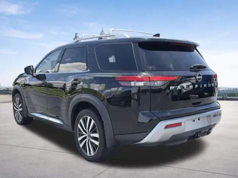More photos of 2022 Nissan Pathfinder Platinum at Nissan of Lithia Springs, GA