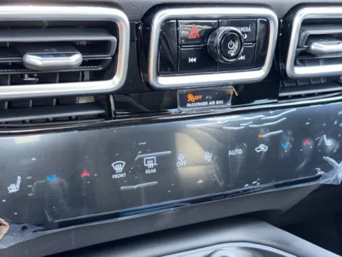 More photos of 2027 Nissan Sentra SR at Nissan of Lithia Springs, GA