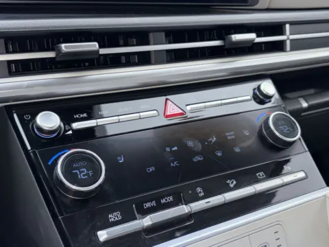 More photos of 2024 Hyundai Santa Fe SEL at Nissan of Lithia Springs, GA