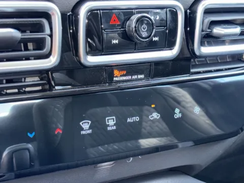 More photos of 2027 Nissan Sentra SV at Nissan of Lithia Springs, GA