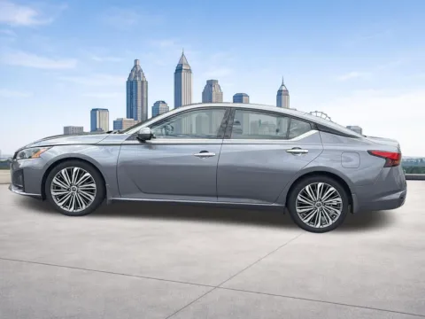 Photos of 2023 Nissan Altima 2.5 SL for sale in Lithia Springs, GA at Nissan of Lithia Springs