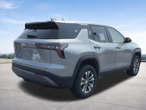 More photos of 2025 Chevrolet Equinox LT at Nissan of Lithia Springs, GA